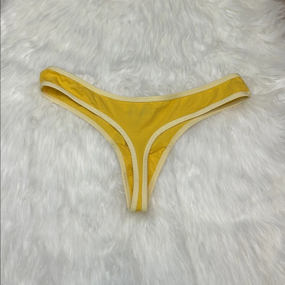 No Boundaries Hello Sunshine Thong Panty M